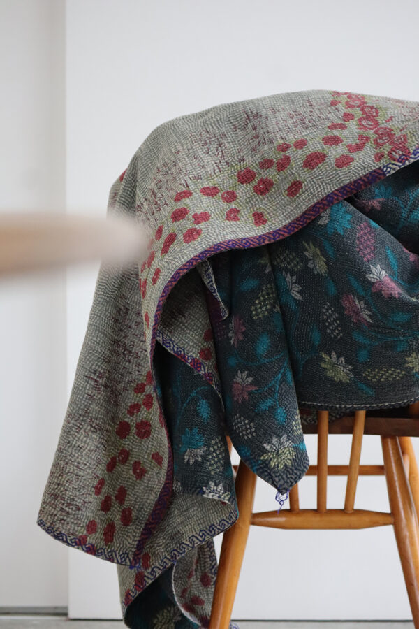 Vintage kantha / V01 　