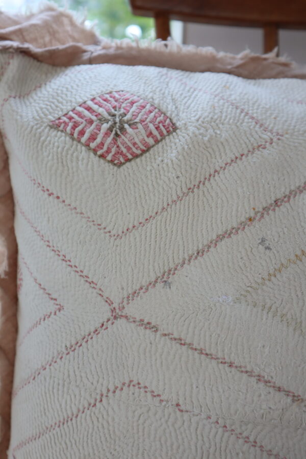 Old Kantha Cushion / G 09 - 画像 (9)