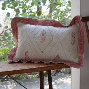 Old Kantha Cushion / G 06