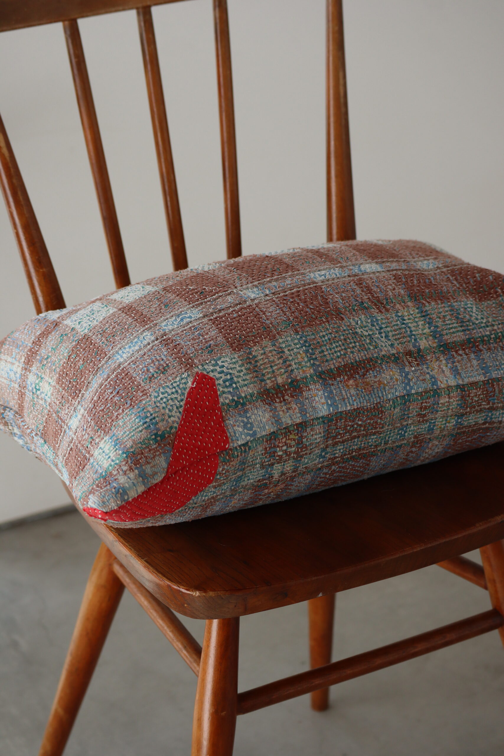 Kantha Cushion / G 21